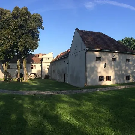 Zamek W Dziegielowie * Dziegielow