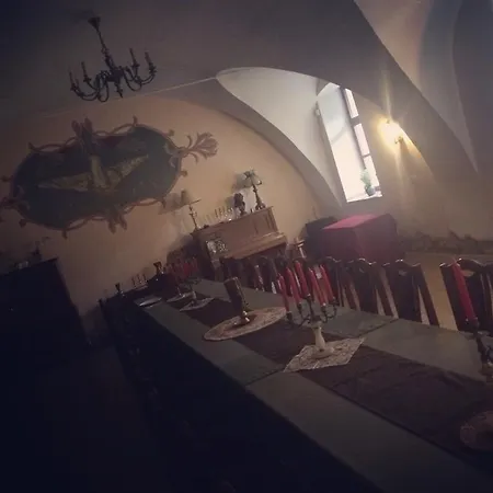 Gospodarstwo agroturystyczne Zamek W Dzięgielowie Dziegielow