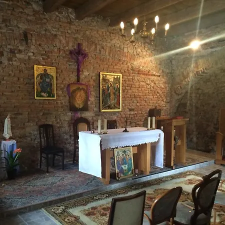 Gospodarstwo agroturystyczne Zamek W Dzięgielowie *