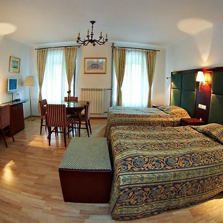 Zamek W Dzięgielowie *