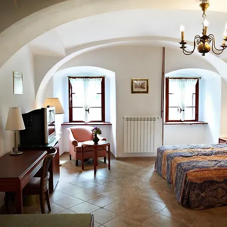 Zamek W Dzięgielowie *