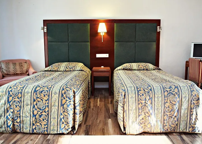 Zamek W Dziegielowie Çiftlik konaklama Dziegielow