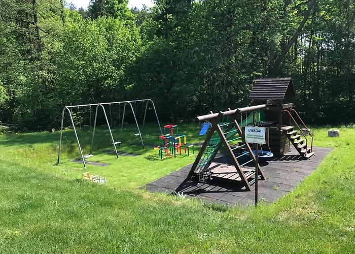 Çiftlik konaklama Zamek W Dziegielowie *