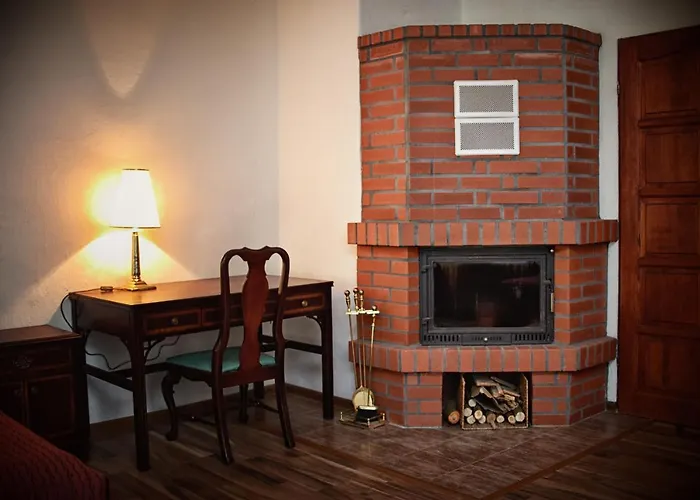 Zamek W Dziegielowie בית חווה